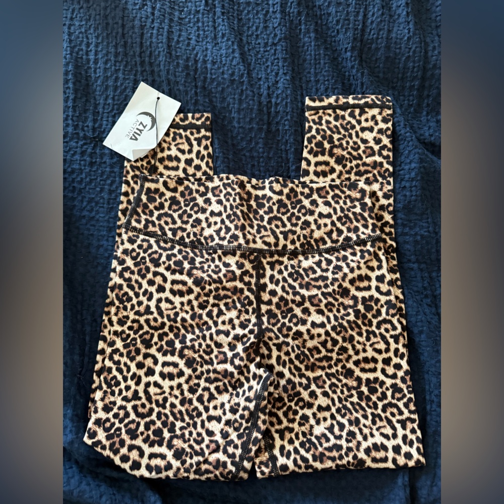 ZYIA Leopard Print Leggings